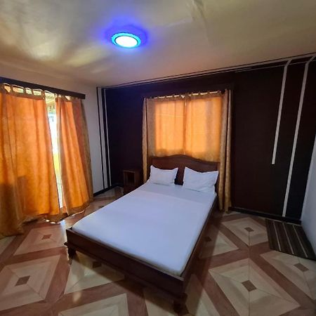 Lotus Hotel Antsiranana Экстерьер фото