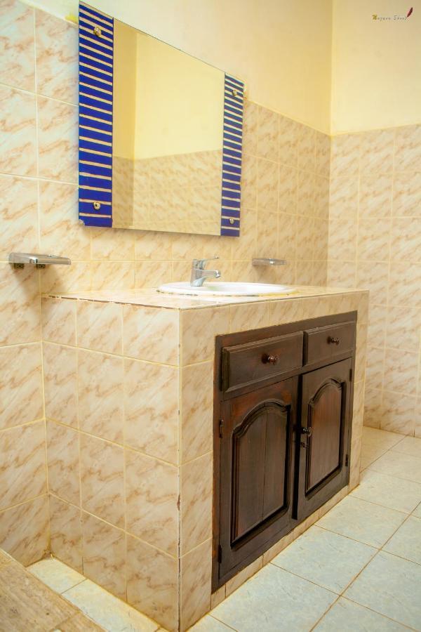 Lotus Hotel Antsiranana Экстерьер фото